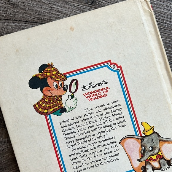 VINTAGE Disney book 1970’s Bambi Gets Lost. Wonderful world of reading. - Picture 6 of 11